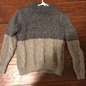 gray knit sweater